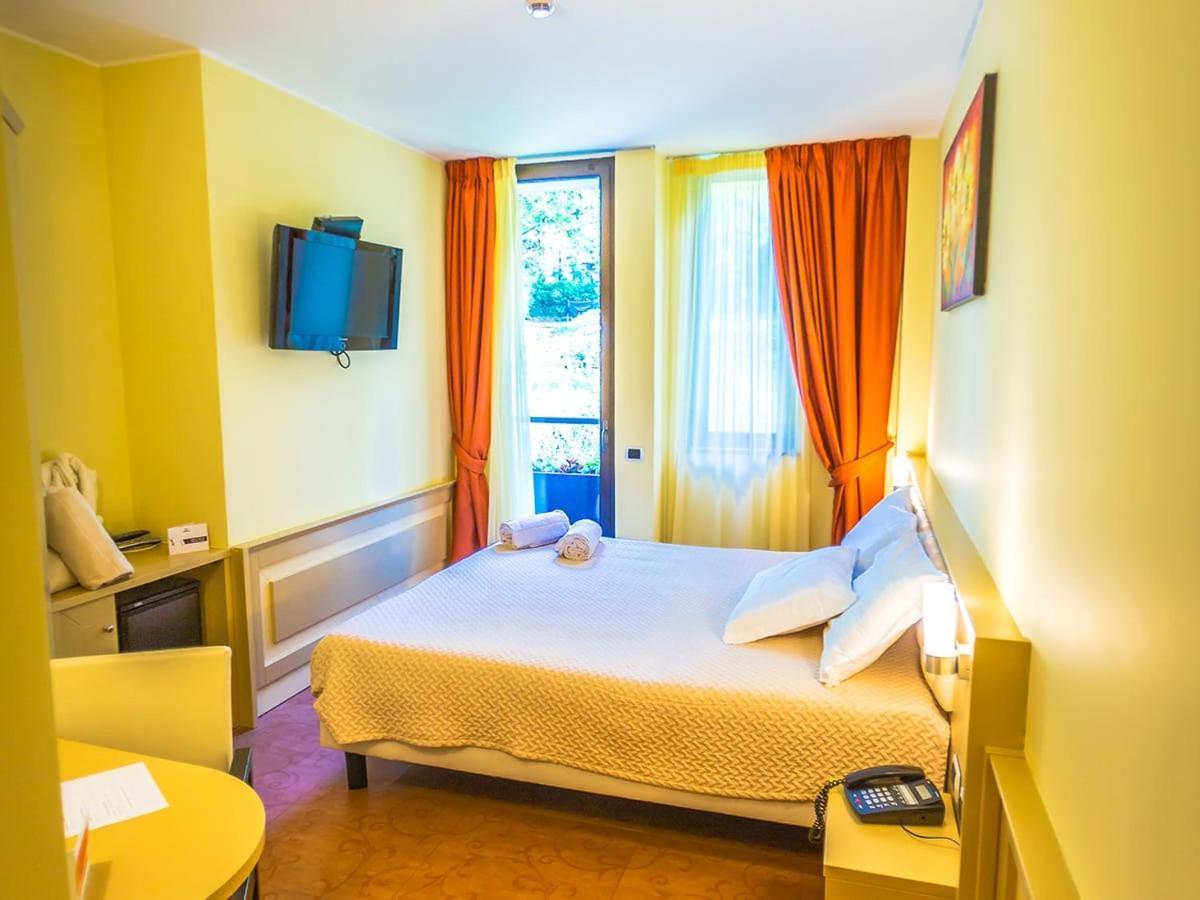 Relais Sans Soucis & Spa รอนชิโญเน ภายนอก รูปภาพ