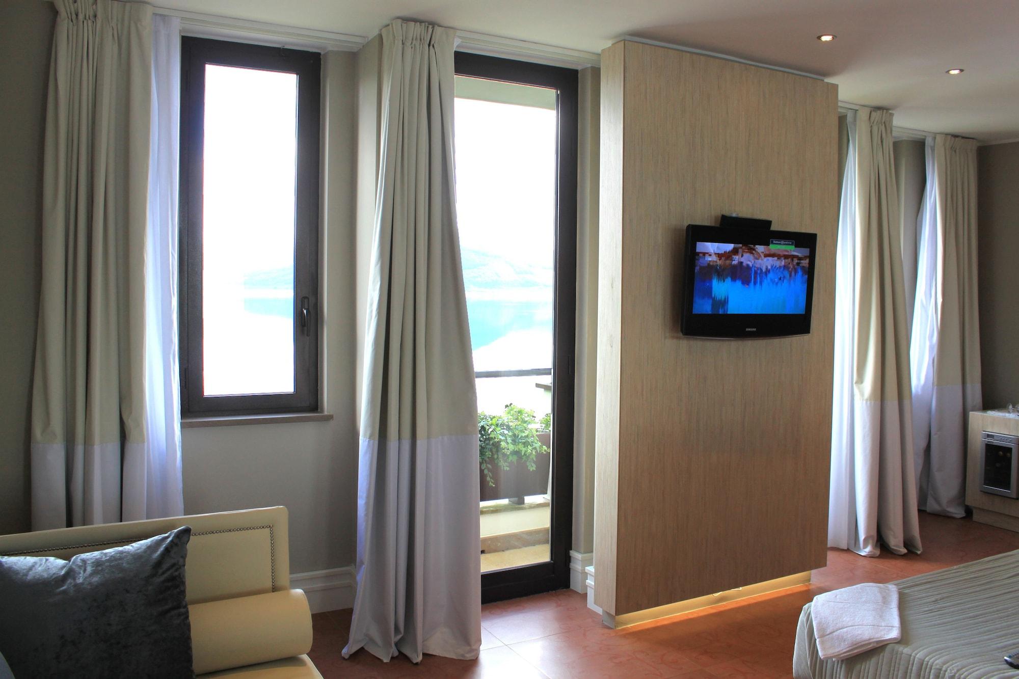 Relais Sans Soucis & Spa รอนชิโญเน ภายนอก รูปภาพ