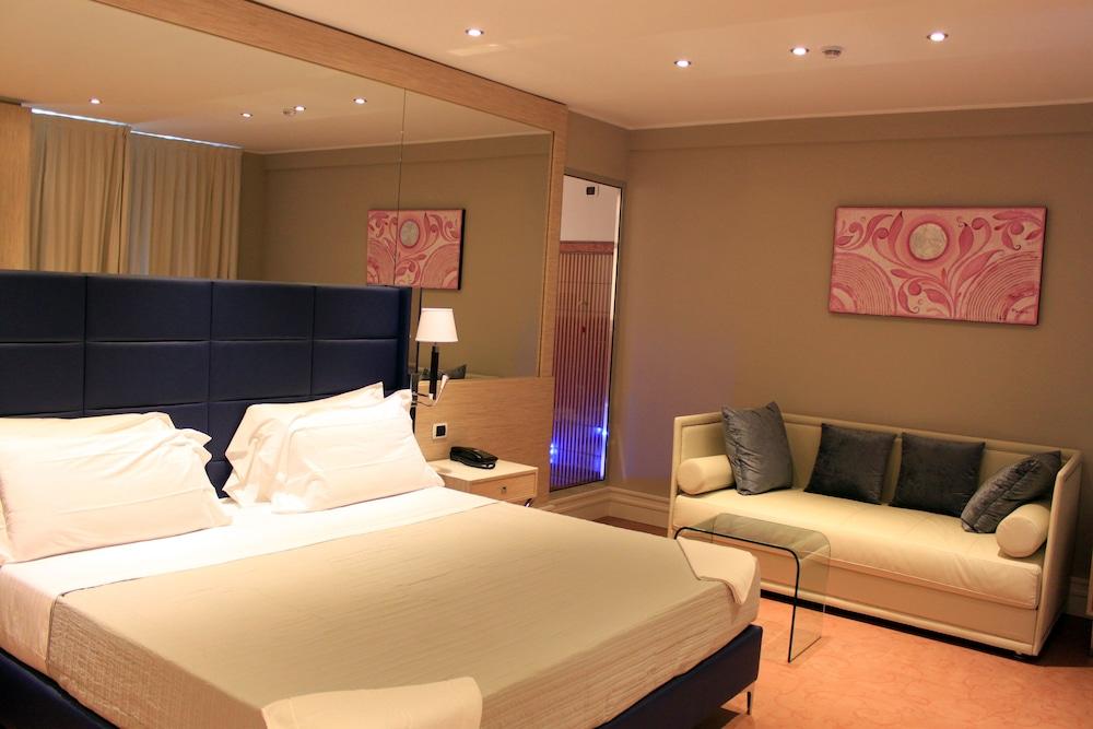 Relais Sans Soucis & Spa รอนชิโญเน ภายนอก รูปภาพ